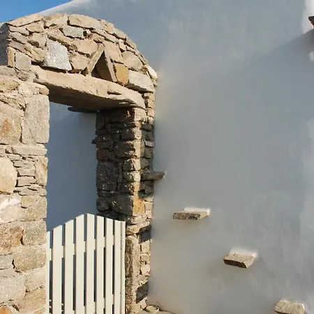 Dianthe * Mykonos Town